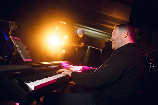 Bryan Adams UK with Greg Bannis at Recinto Multiusos in San Fulgencio 11th October 2025 rewind spain 9