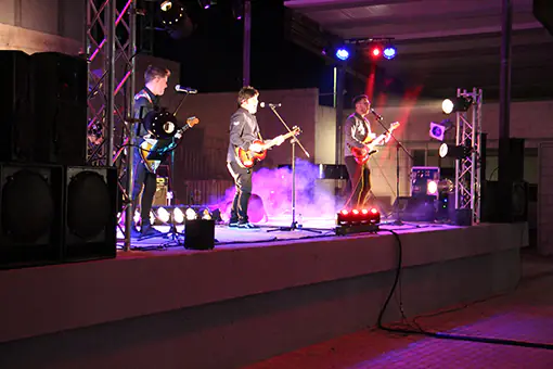 McCartney: All the Best with Benny Conway at Recinto Multiusos in San Fulgencio 9th May 2026 rewind spain 16