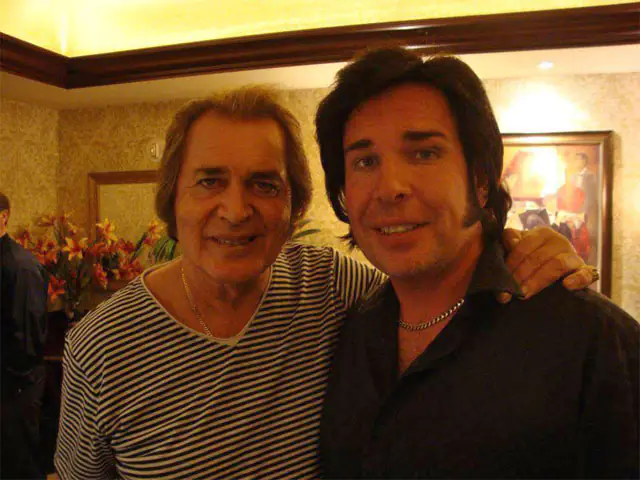 Scott Dee as Engelbert Humperdink rewind spain 2