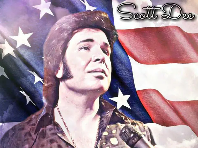 Scott Dee as Engelbert Humperdink rewind spain 3